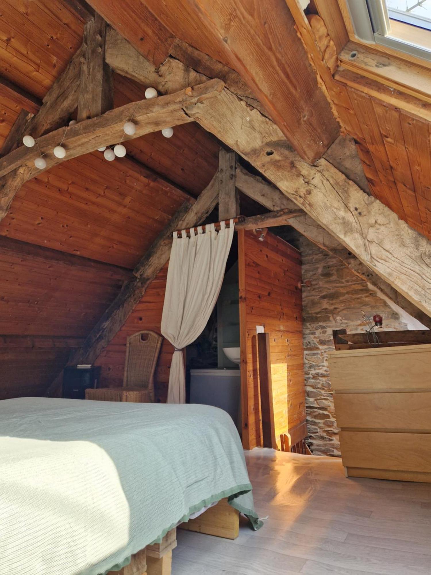 Gite Rustique En Centre Bretagne Laniscat Esterno foto